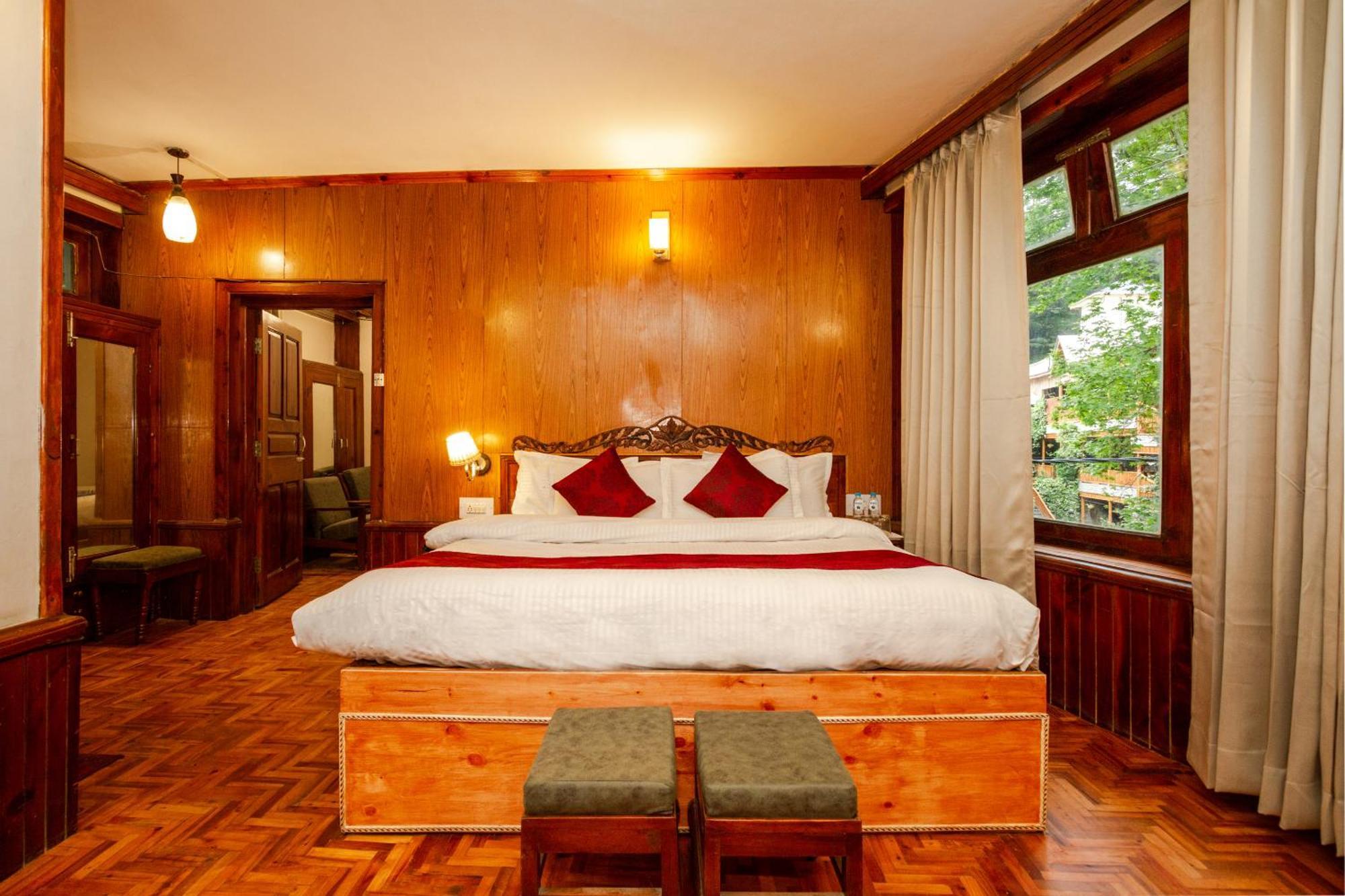 Holiday Home International -Vivaan Stays Manali  Luaran gambar