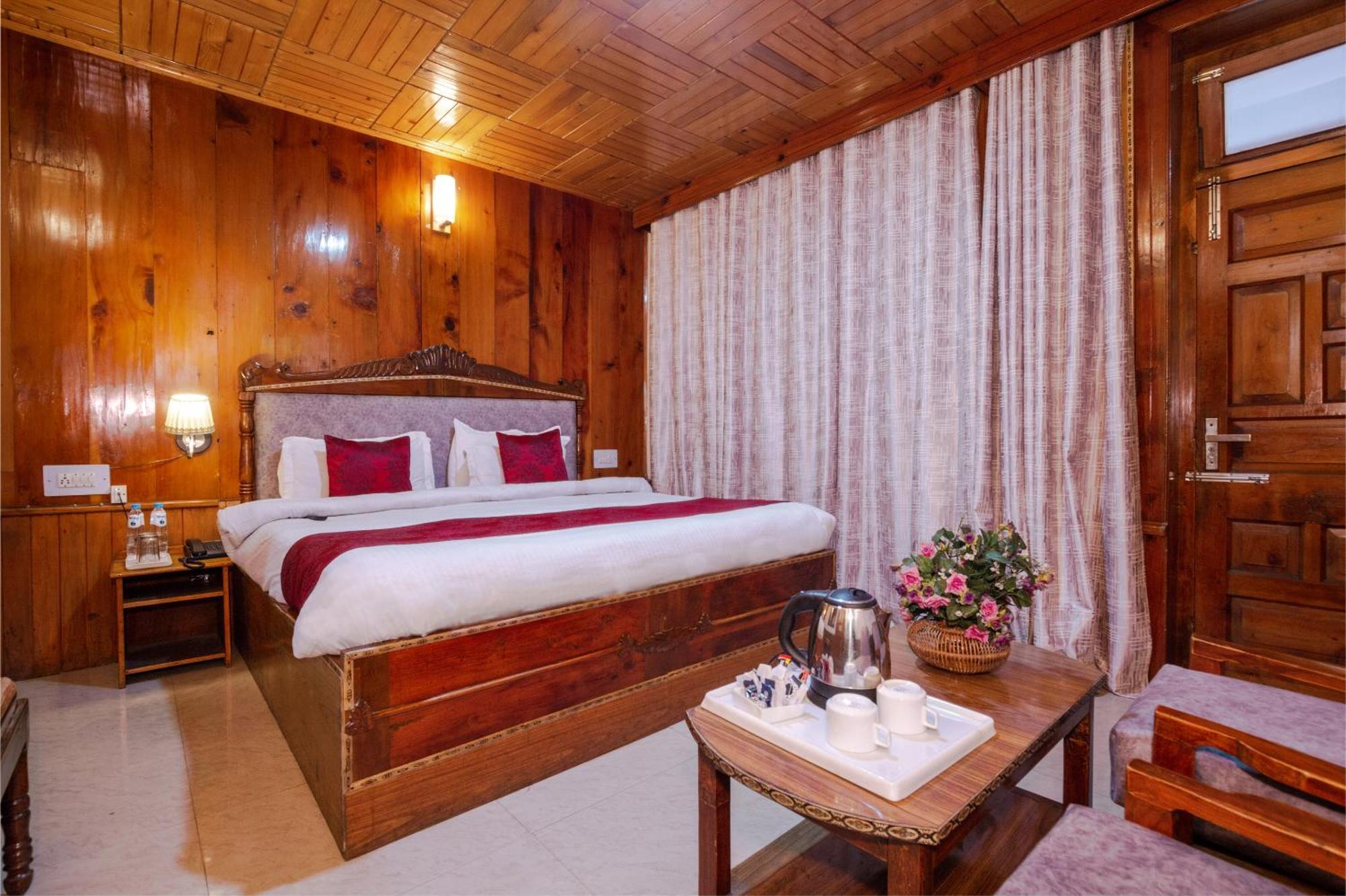 Holiday Home International -Vivaan Stays Manali  Luaran gambar